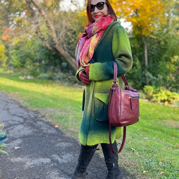 Meet your Posher, Elena - Picture 8 of 17